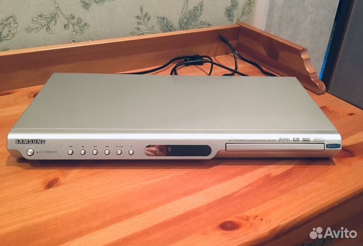 DVD-плеер Samsung DVD-P355 XEV