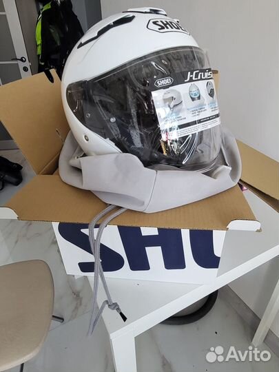 Мотошлем shoei J-Cruise 2 White M