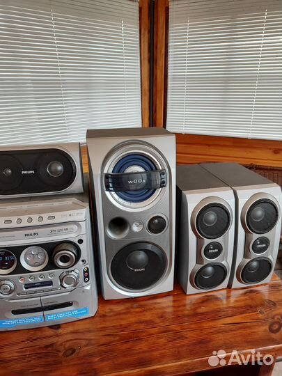Музыкальный центр philips