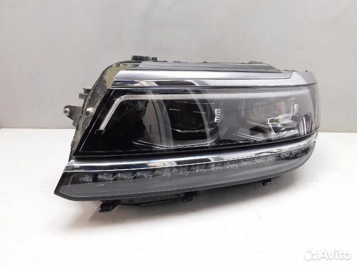Фара левая Volkswagen Tiguan
