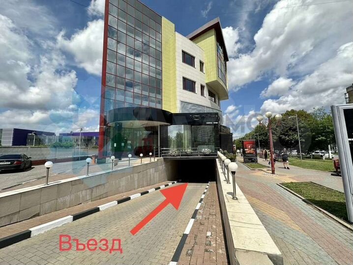 Продам автосервис, 1359 м²