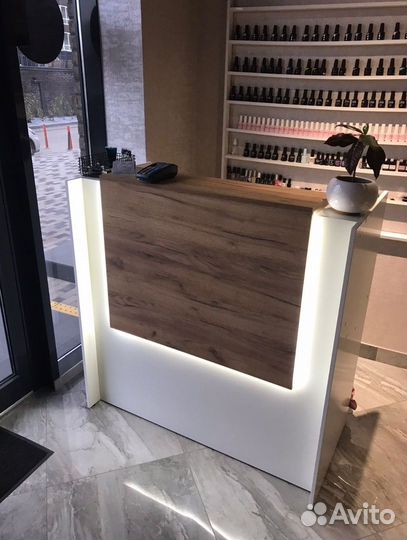 Ресепшен. Стойка Администратора