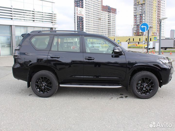Toyota Land Cruiser Prado 2.8 AT, 2022, 70 км