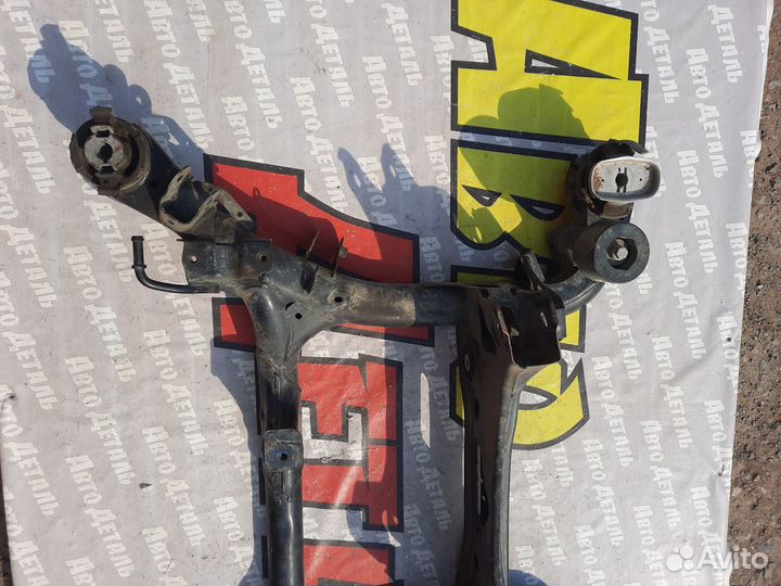 Балка задняя Подрамник задний Audi Q7 4M 2015