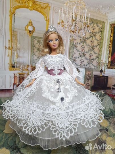 Пышное вышитое платье принцессы для куклы Барби