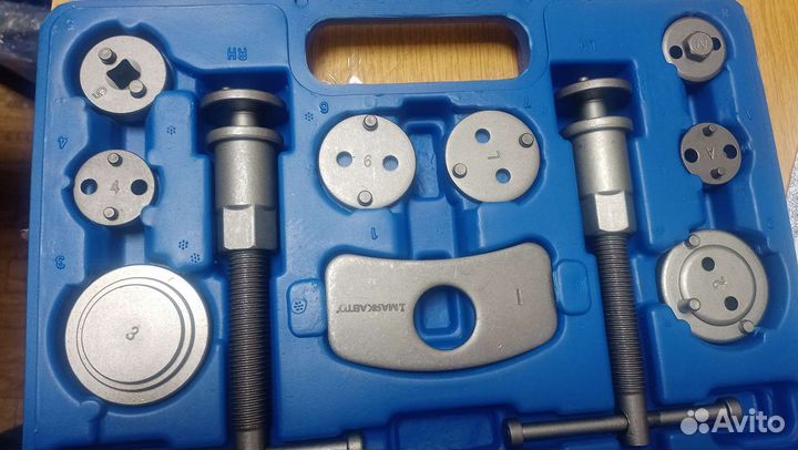 Набор для возврата тормозных колодок 21 пр