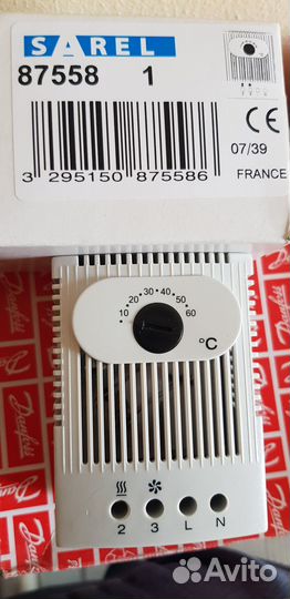 Термостат с перекидным контактом Sarel