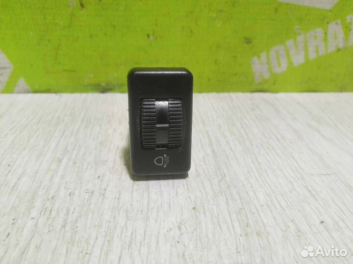 Кнопка корректора фар Фольксваген Пассат Б3