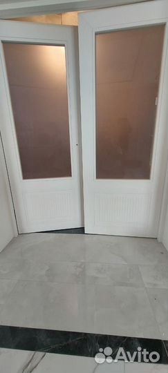 Двери межкомнатные белые новые,цена за 2шт