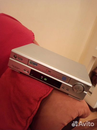 Видеомагнитофон LG