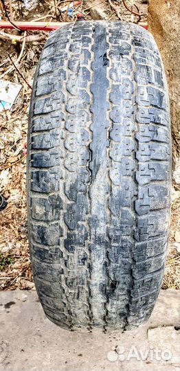 Bridgestone Dueler H/T 265/70 R15
