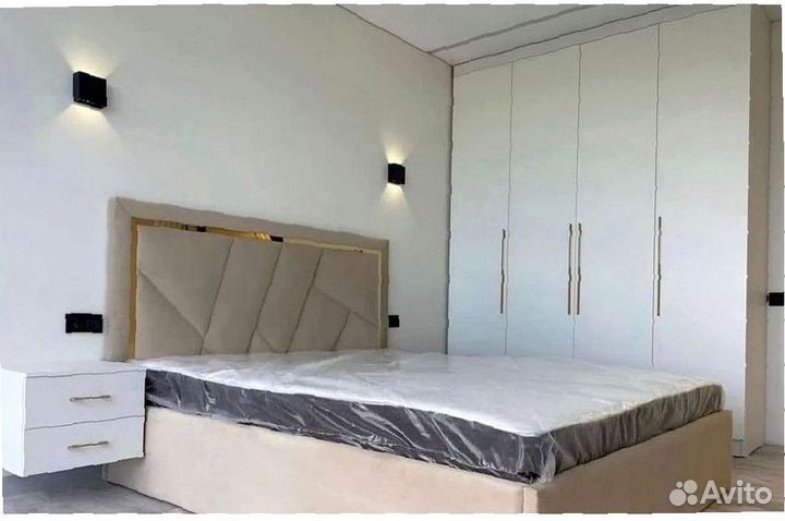 Кровать с подъемным механизмом двуспальная