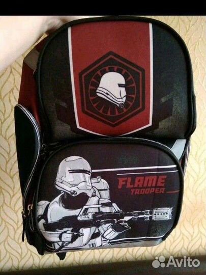 Рюкзак школьный