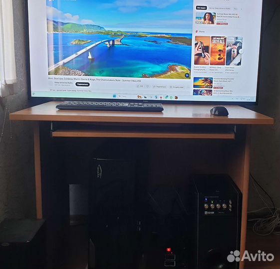 Компьютерный стол