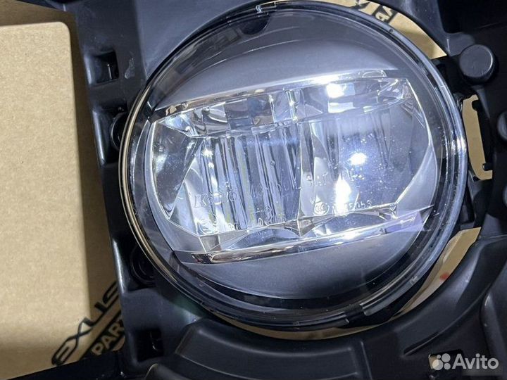 Противотуманная фара левая Lexus Rx 4 2015-2019