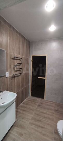 Коттедж 130 м² на участке 8 сот.