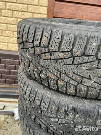 Nokian Tyres Hakkapeliitta 7 SUV 275/65 R17 119T