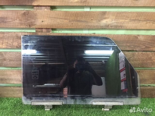 Переднее правое стекло ваз 2104 2105 2107