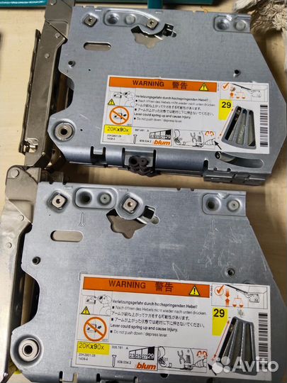 Подъемный механизм blum aventos hk