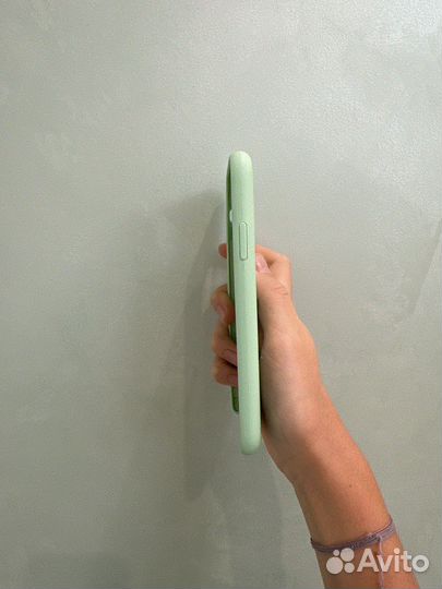 Чехол на iPhone 11