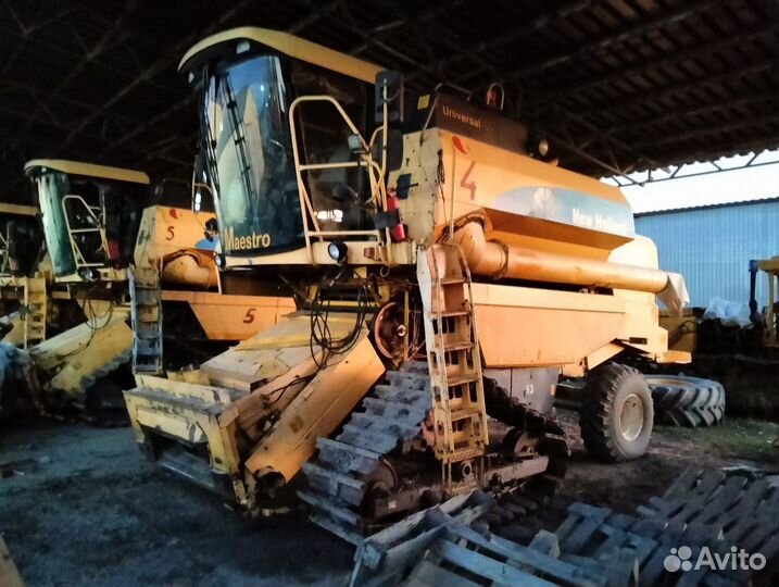 Комбайн New Holland TC 56, 2005