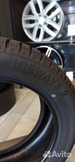 Lassa Iceways 2 215/60 R16