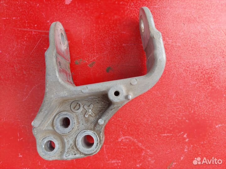 Кронштейн крепления Mitsubishi Lancer X