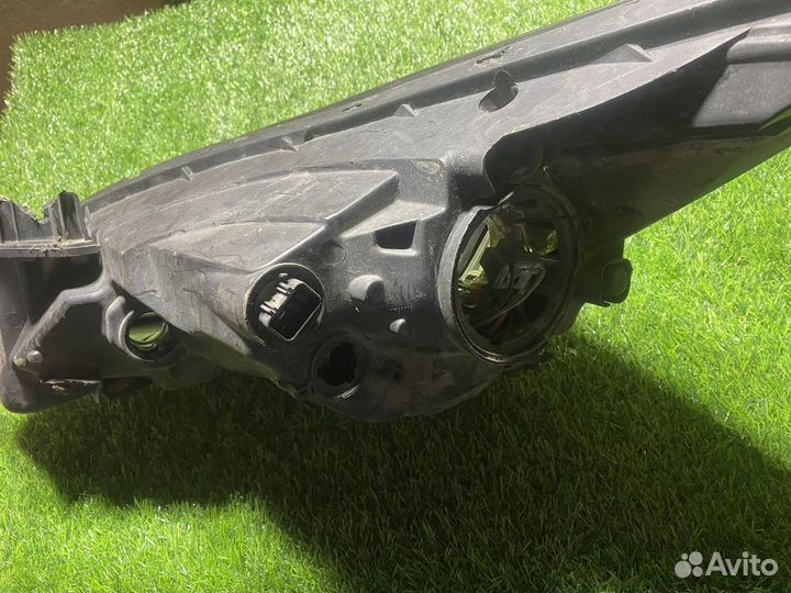 Фара Hyundai Solaris 2010-2014