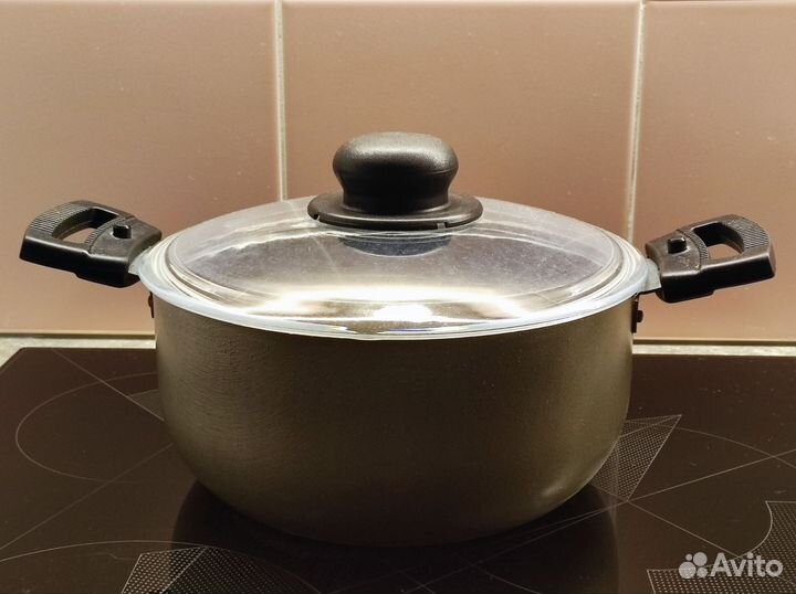 Кастрюля тефлон Scovo 2 л