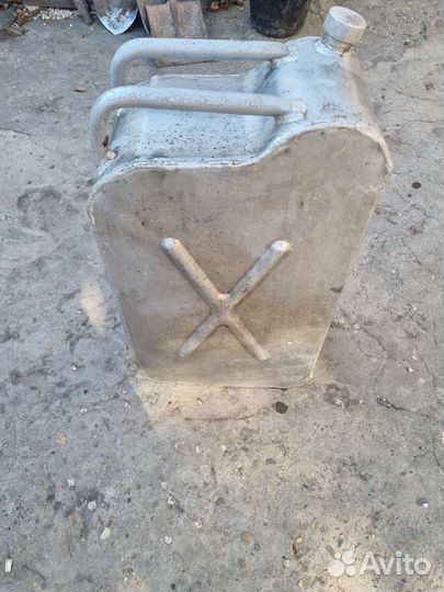 Канистра алюминиевая