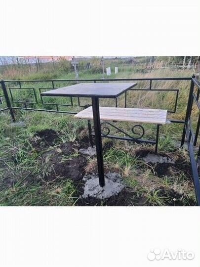 Комплект стол и лавочка на могилку