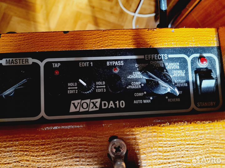 Комбик VOX DA10 16W Custom На батарейках