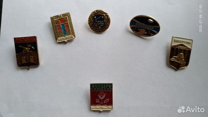Продам коллекцию значков