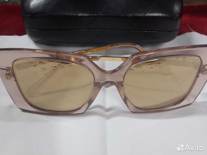 Солнцезащитные очки