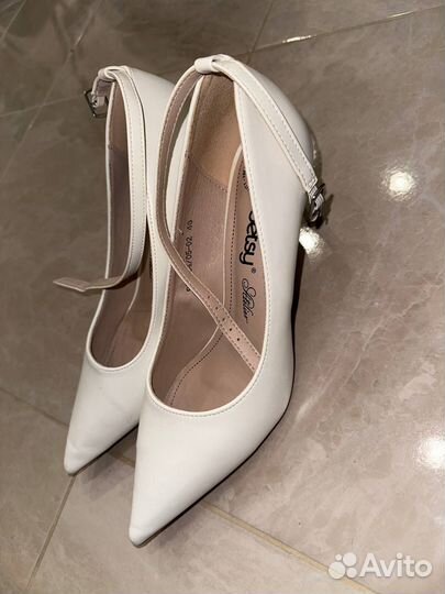 Туфли на каблуке