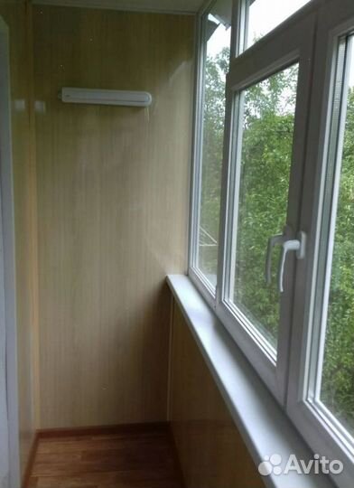 Застекление балкона профессионально