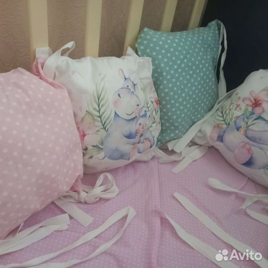 Бортики в кроватку