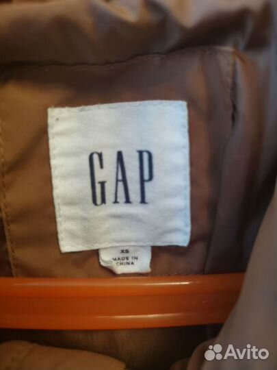 Пуховик женский GAP размер XS