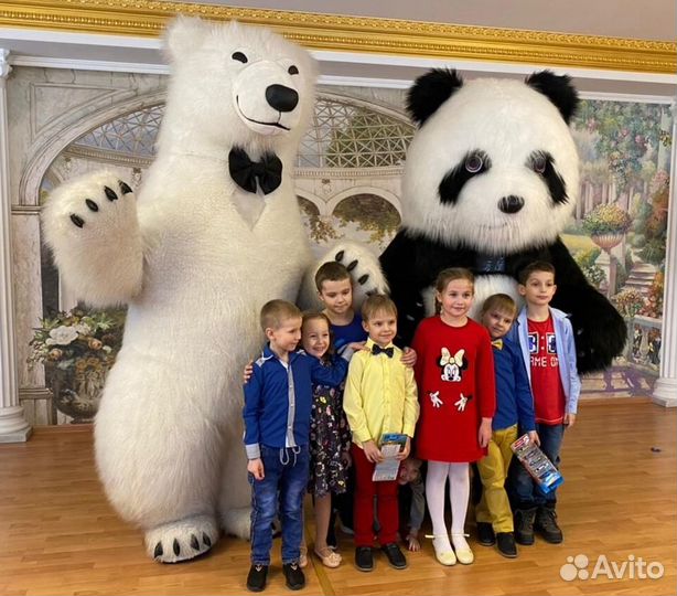 Поздравление.Ростовые куклы.Медведи