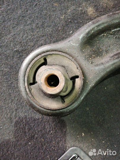 Рычаг передний передний правый Suzuki Grand Vitara