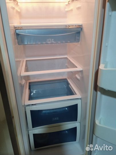 Холодильник Daewoo сайд бай сайд