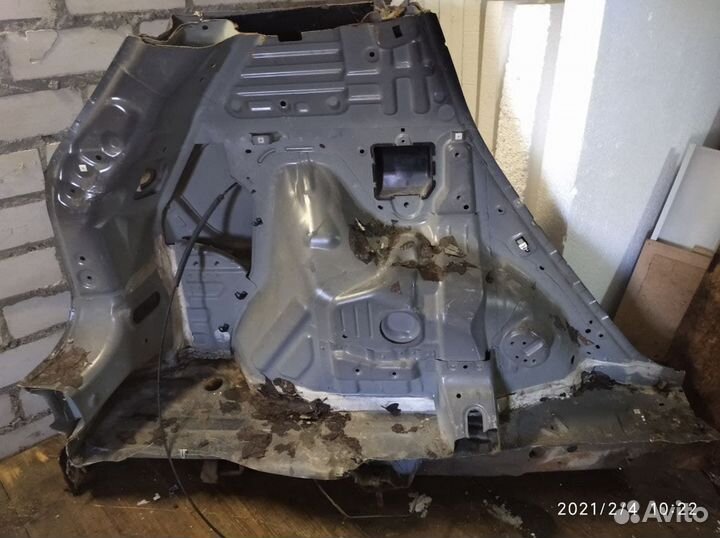 Заднее левое крыло Kia Sportage 3