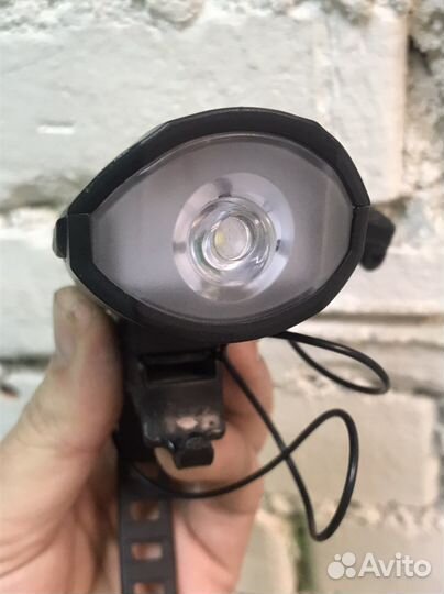 Велосипедный фонарь