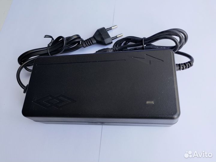 Зарядное устройство Li-Ion 7S 29.4V 2A