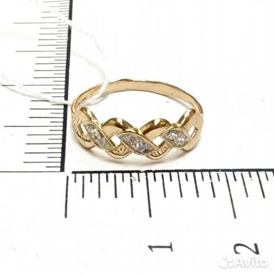 Золотое кольцо с камнем 15,5р
