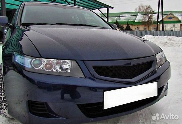 Решетка радиатора Honda Accord 7 2003-2008