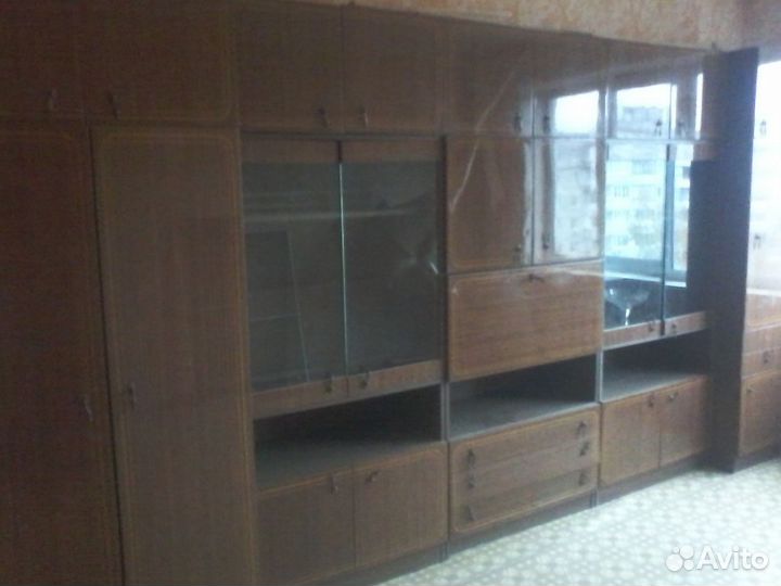 Стенка в гостиную