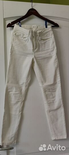 Джинсы женские узкие