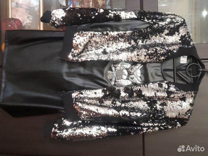 Комплект для девочки р. 152 сарафан +бомбер кожа