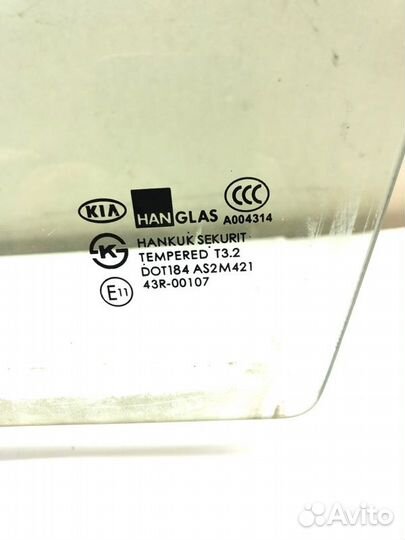 Стекло двери переднее левое Kia Spectra седан 1